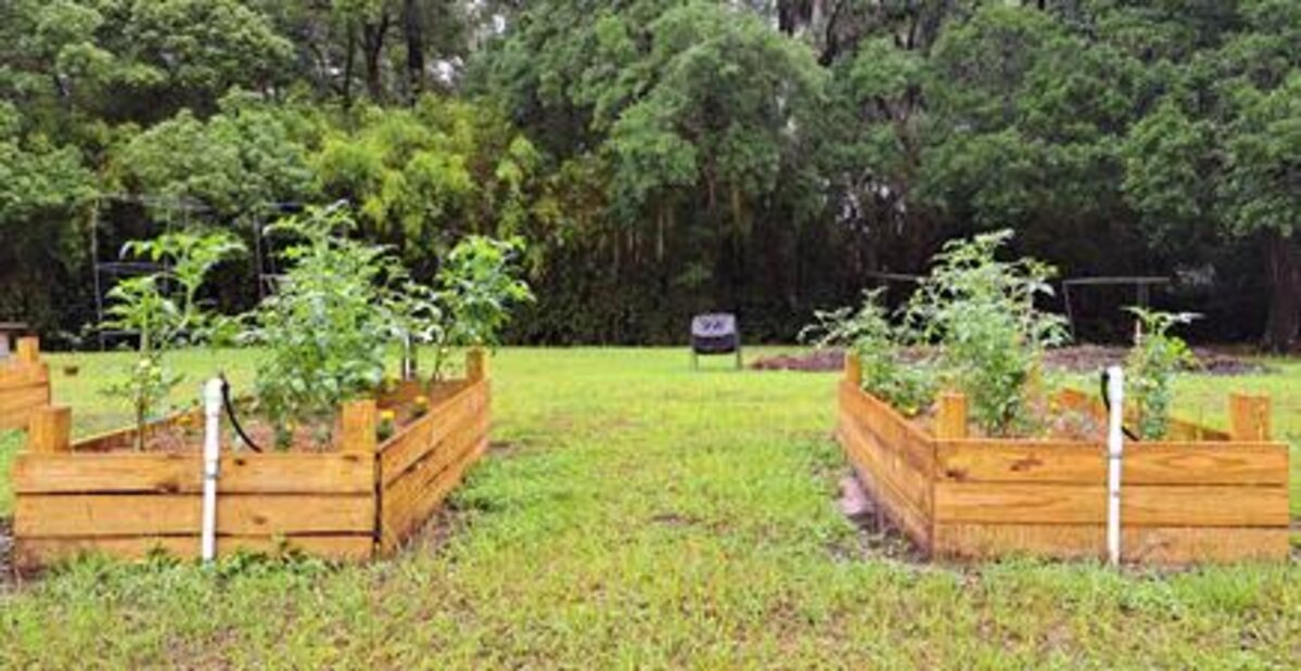 Meet Me in the Garden at the Glynn County teaching garden
